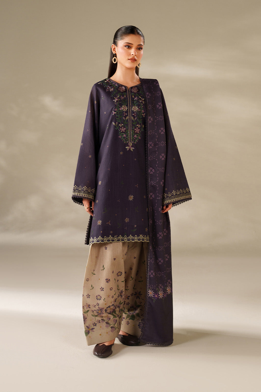 Iznik | Winter Chapter 25 | UE-568 Printed Khaddar
