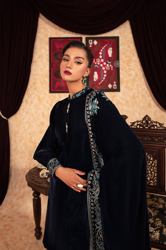 Fozia Khalid | Velvet Deck | Spade