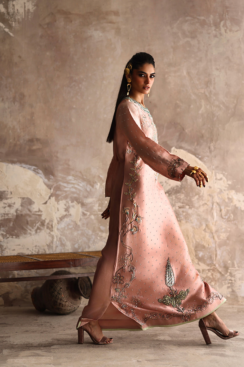 Wardha Saleem | Layla Formals 25 | Gulrukh