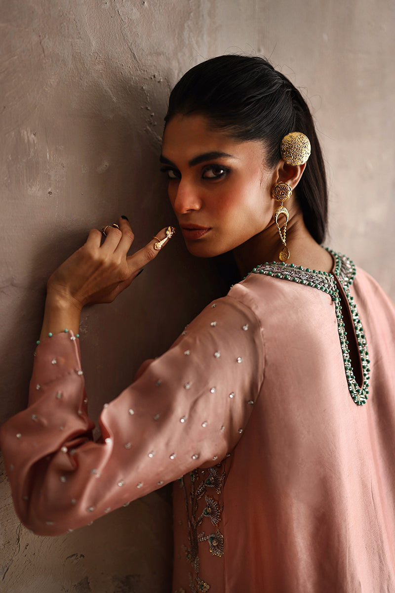 Wardha Saleem | Layla Formals 25 | Gulrukh