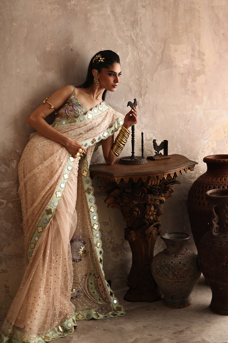 Wardha Saleem | Layla Formals 25 | Mizrab