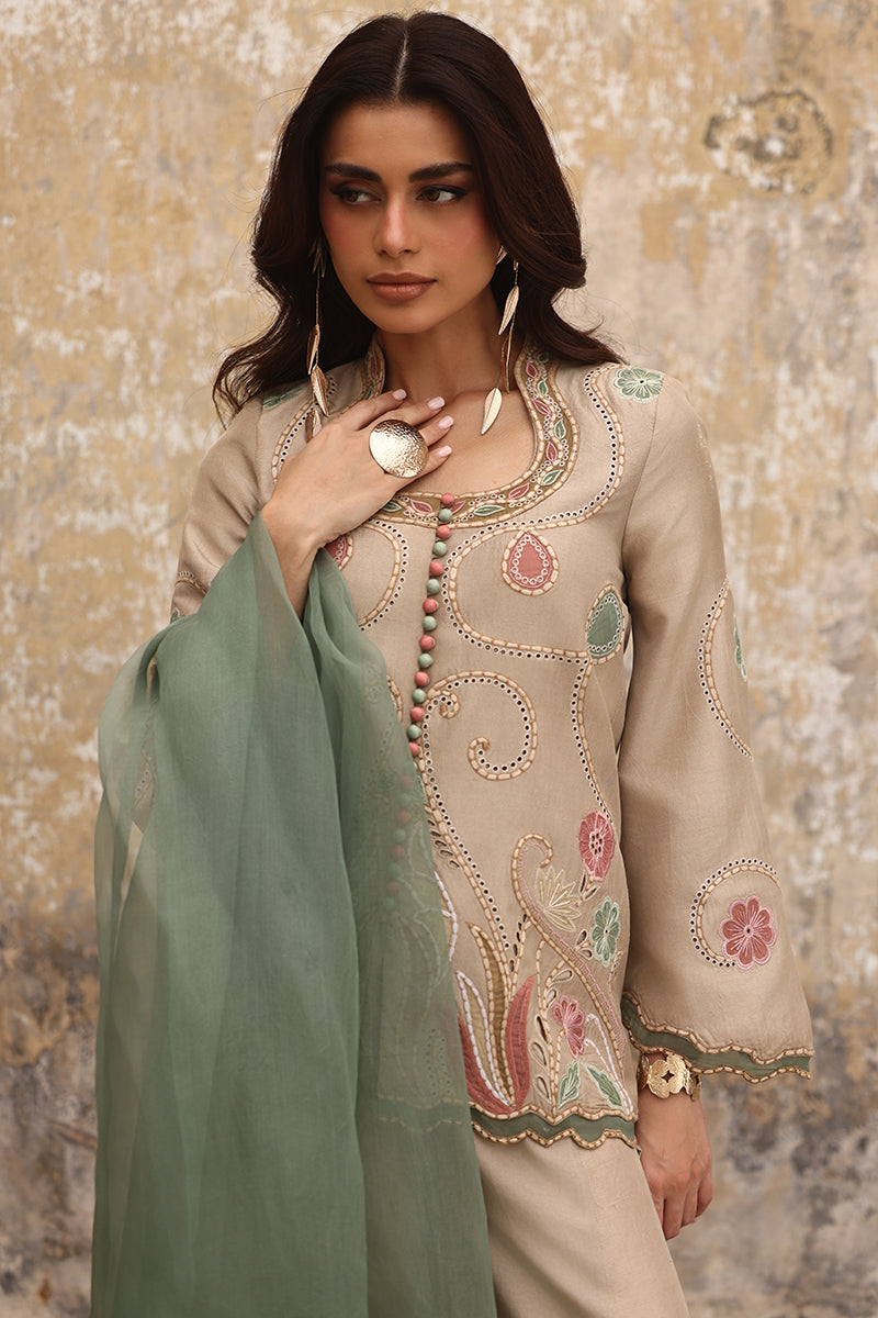 Wardha Saleem | Zimal Luxury Eid Edit 26 | Nazain