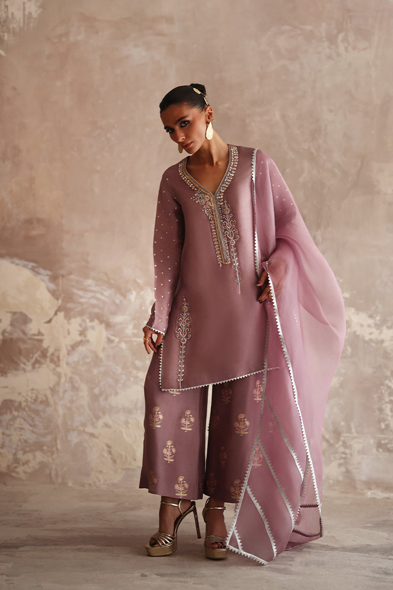 Wardha Saleem | Layla Formals 25 | Zuhal