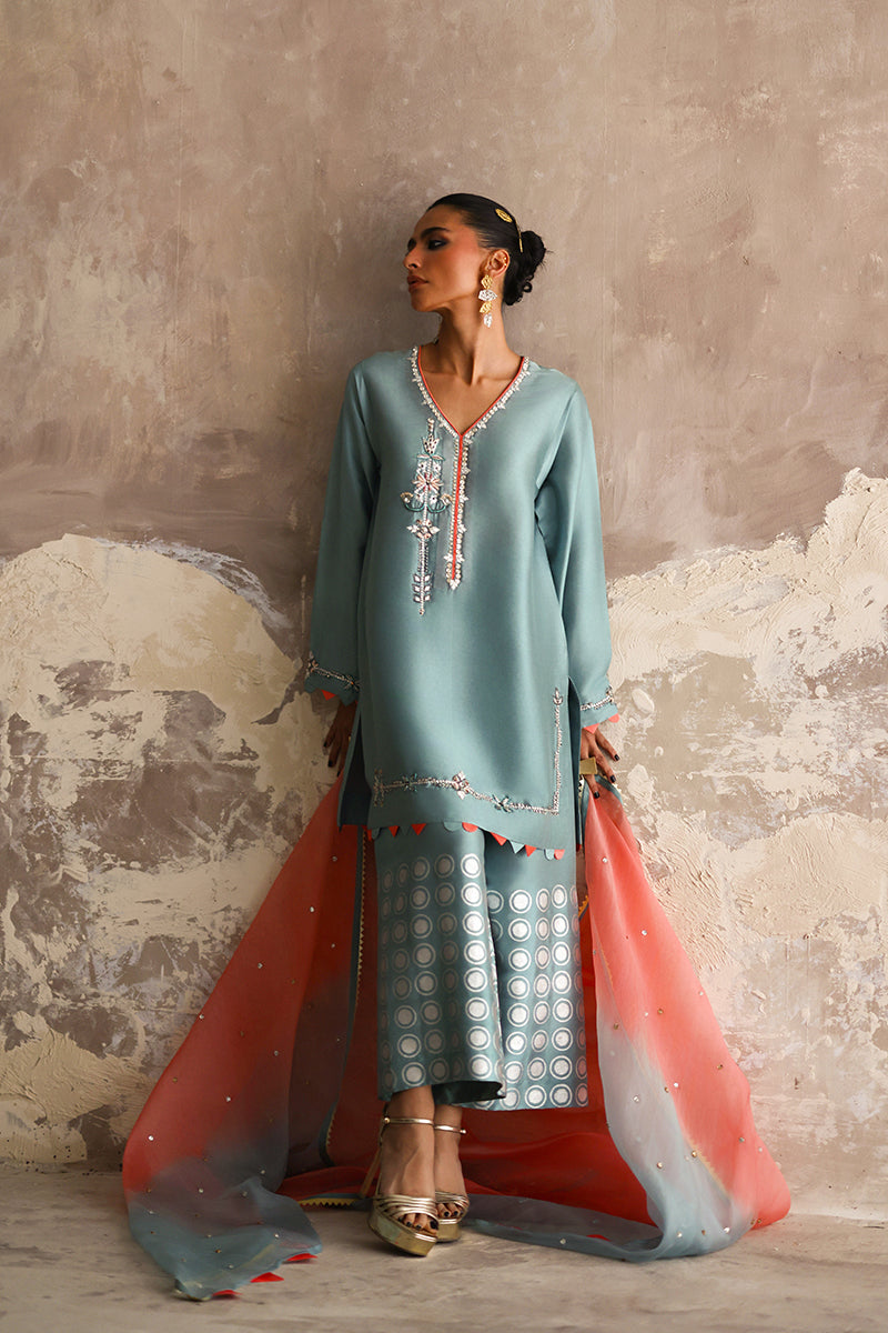Wardha Saleem | Layla Formals 25 | Firoza