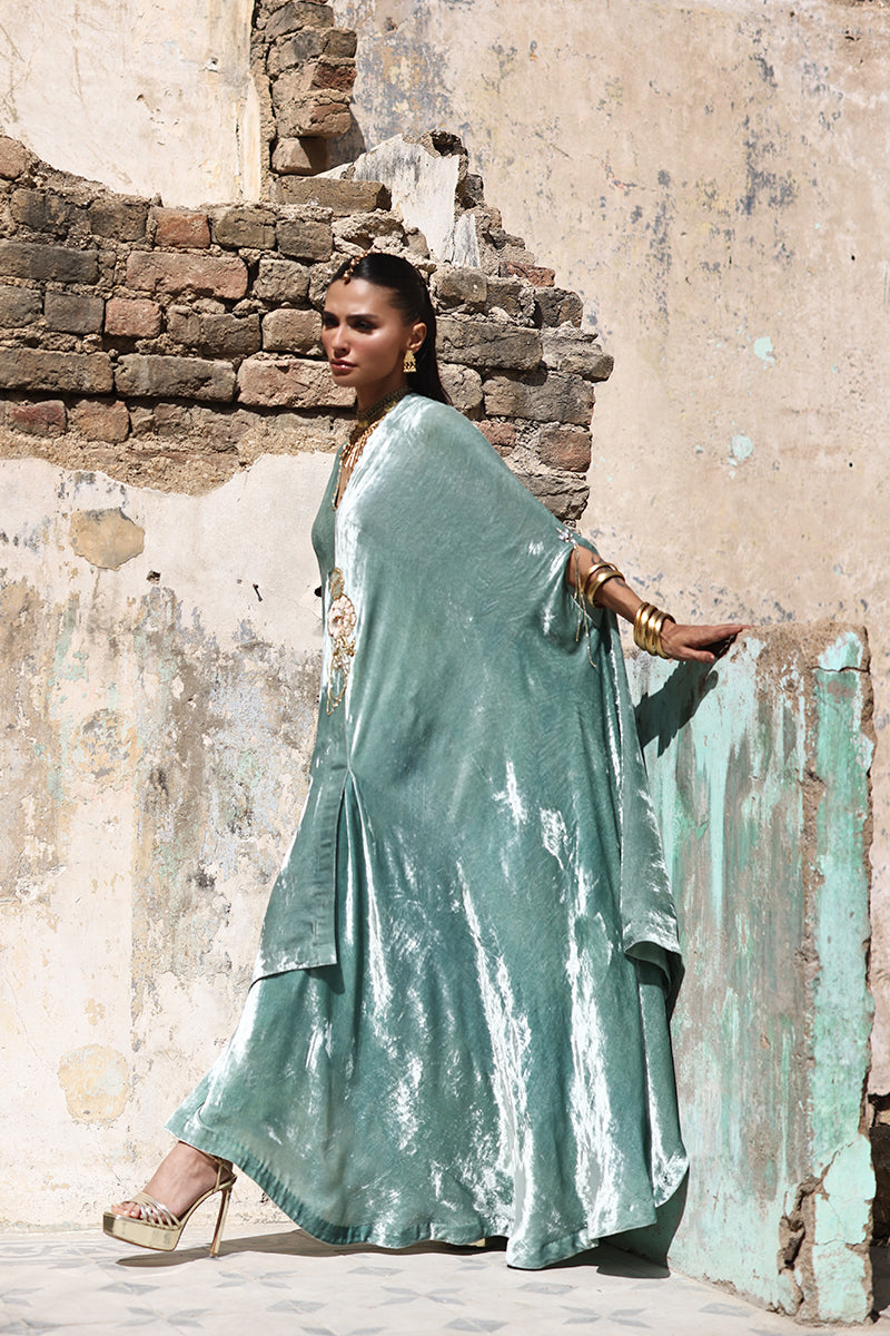 Wardha Saleem | Pure Velvet 25 |Kyra