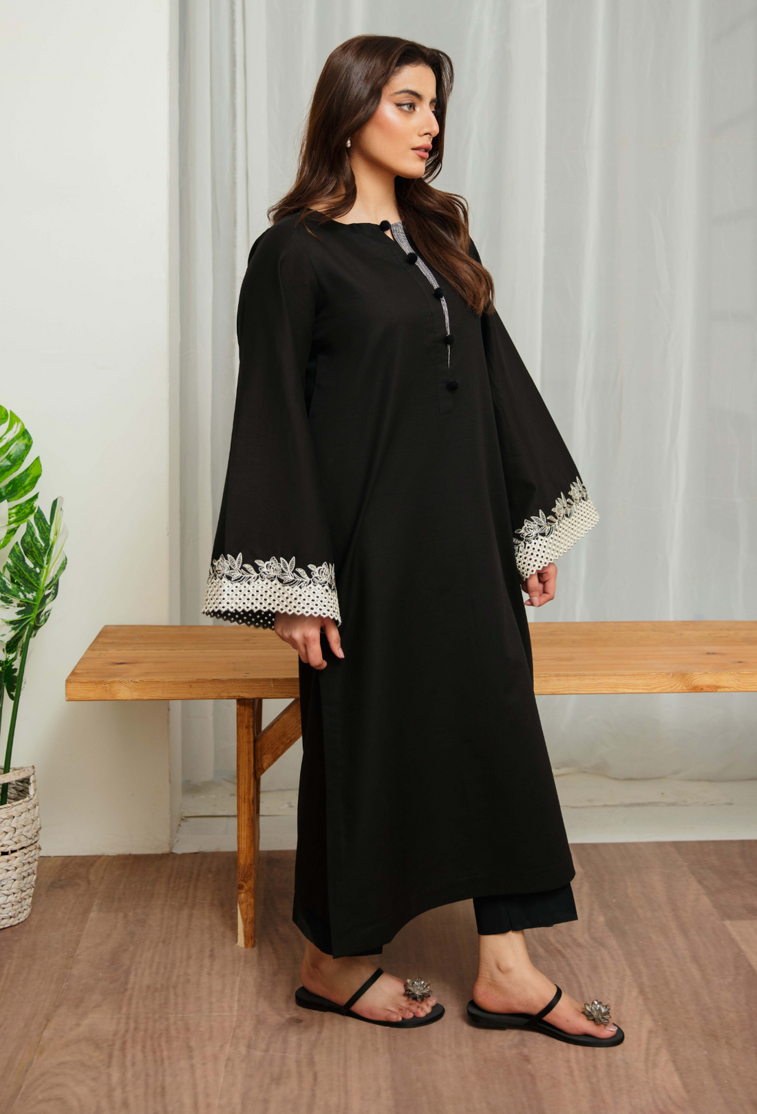 Humdum | Ayra Ready to wear | Ayra - D09