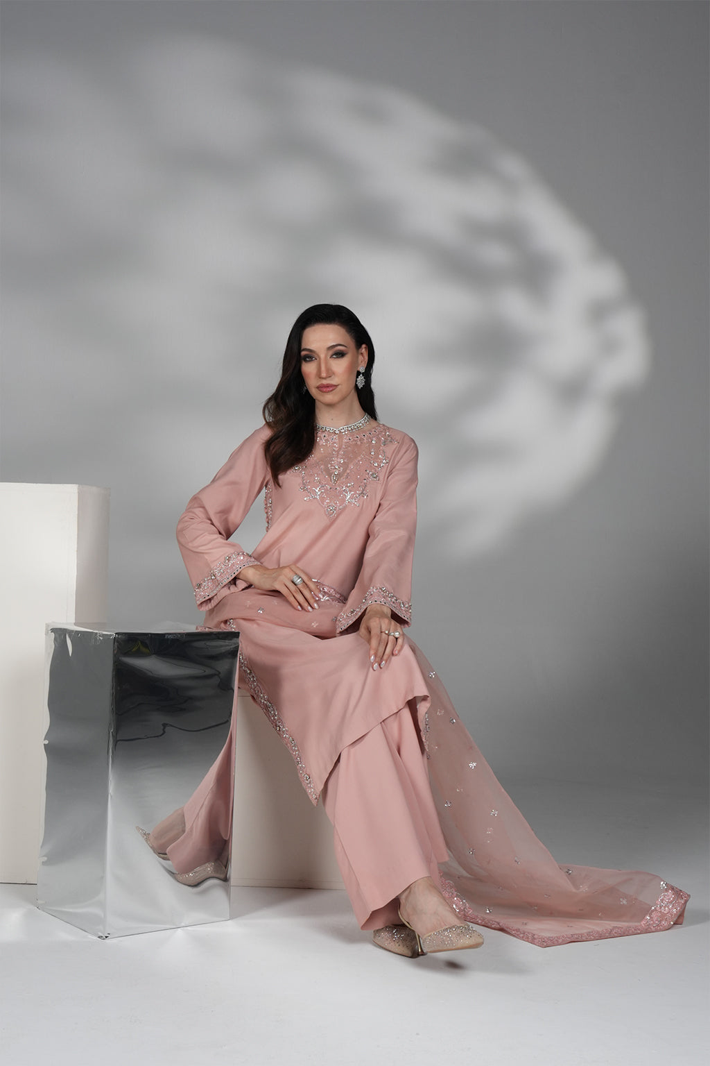 Amave | Oro Luxury Wear | AM-05