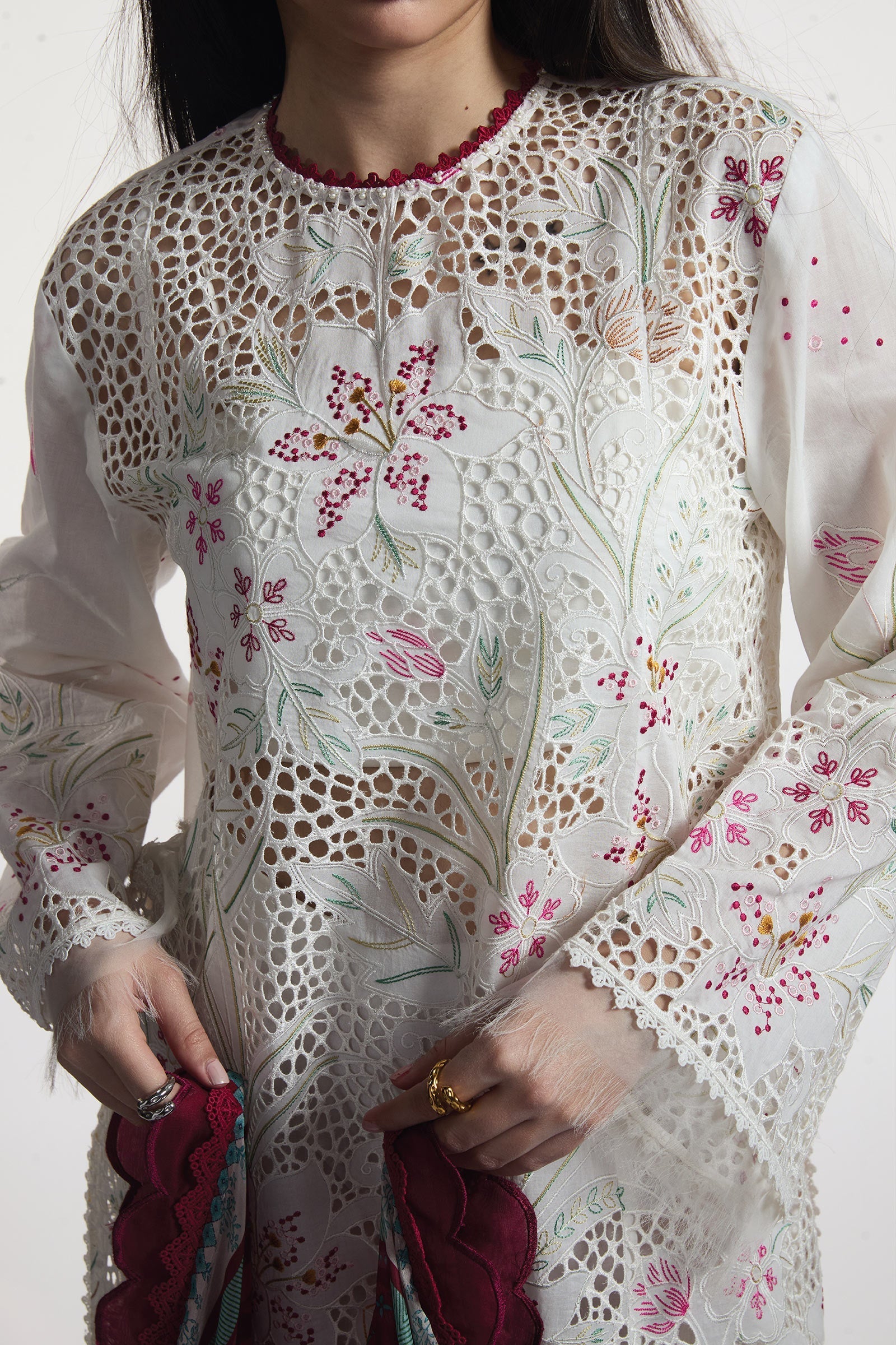 Zara Shahjahan | Satori 25 | Umi-3A