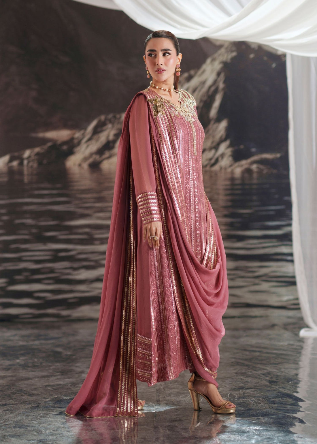 Mehak Yaqoob | Enchante Luxe Edit | Cyra