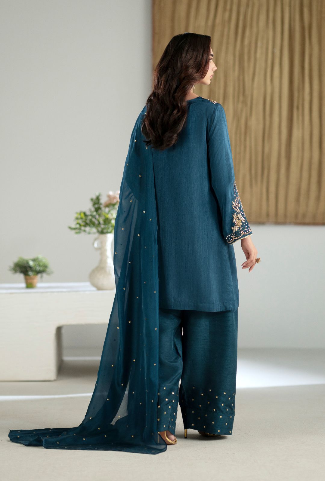 Inayat | Luminae Luxe Pret 25 | Livia