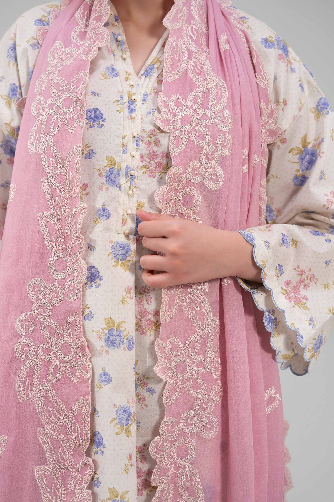 Nishat | Eid Lawn | 42601261