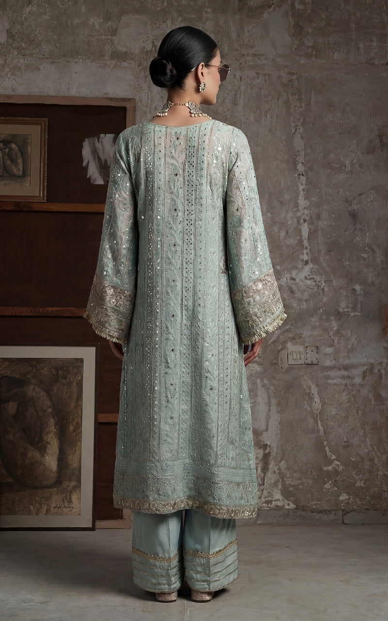 Threads and Motifs | Formal Outfits | 10575