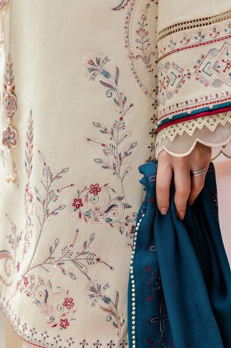 Naqshi | Nuri Khaddar Velvet Marina | Mujeeba