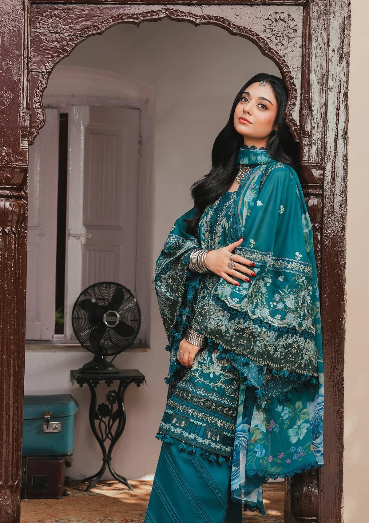 Kahf Premium | Ek Fasana Luxury Lawn 26 | KLB-5A MORNI
