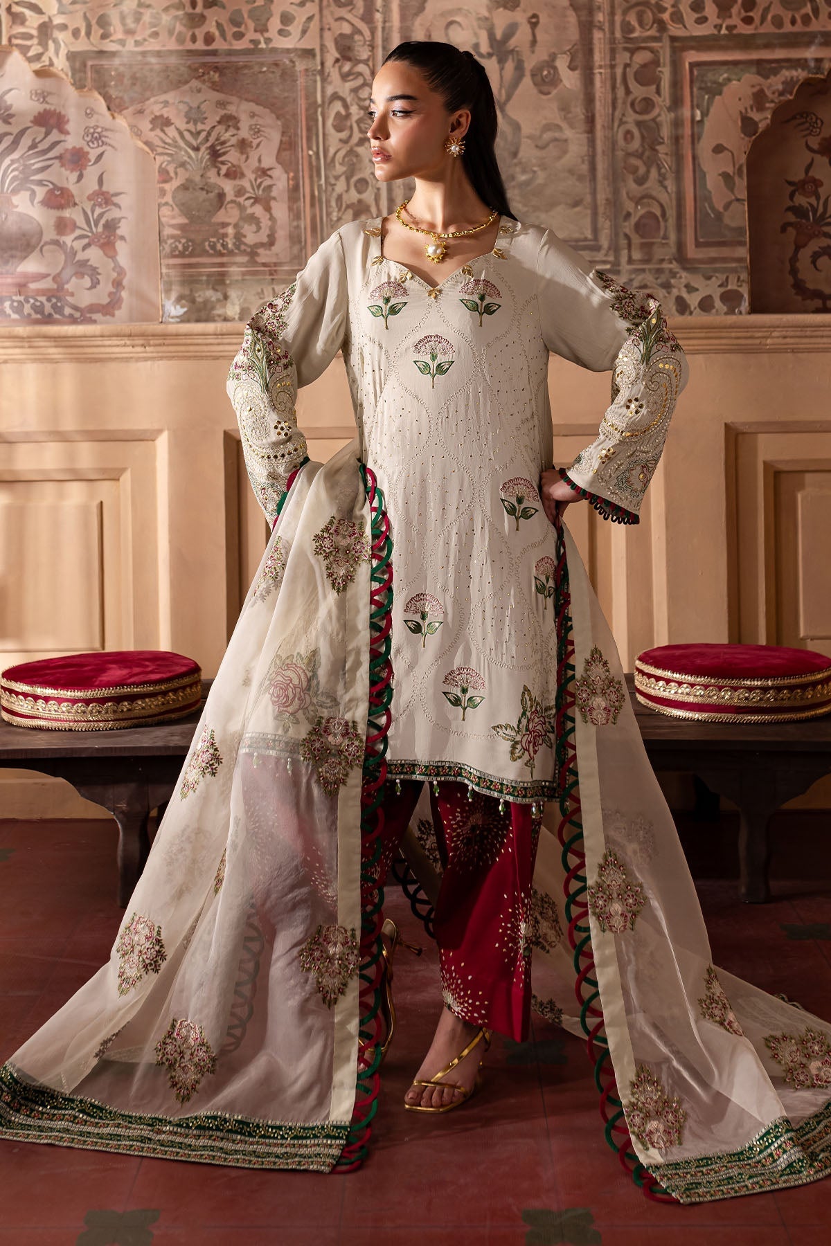 Nureh | Nur Mahal Formals | NE-139