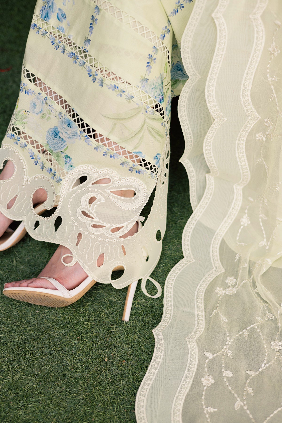 Nureh | Raha Lawn | NE-259