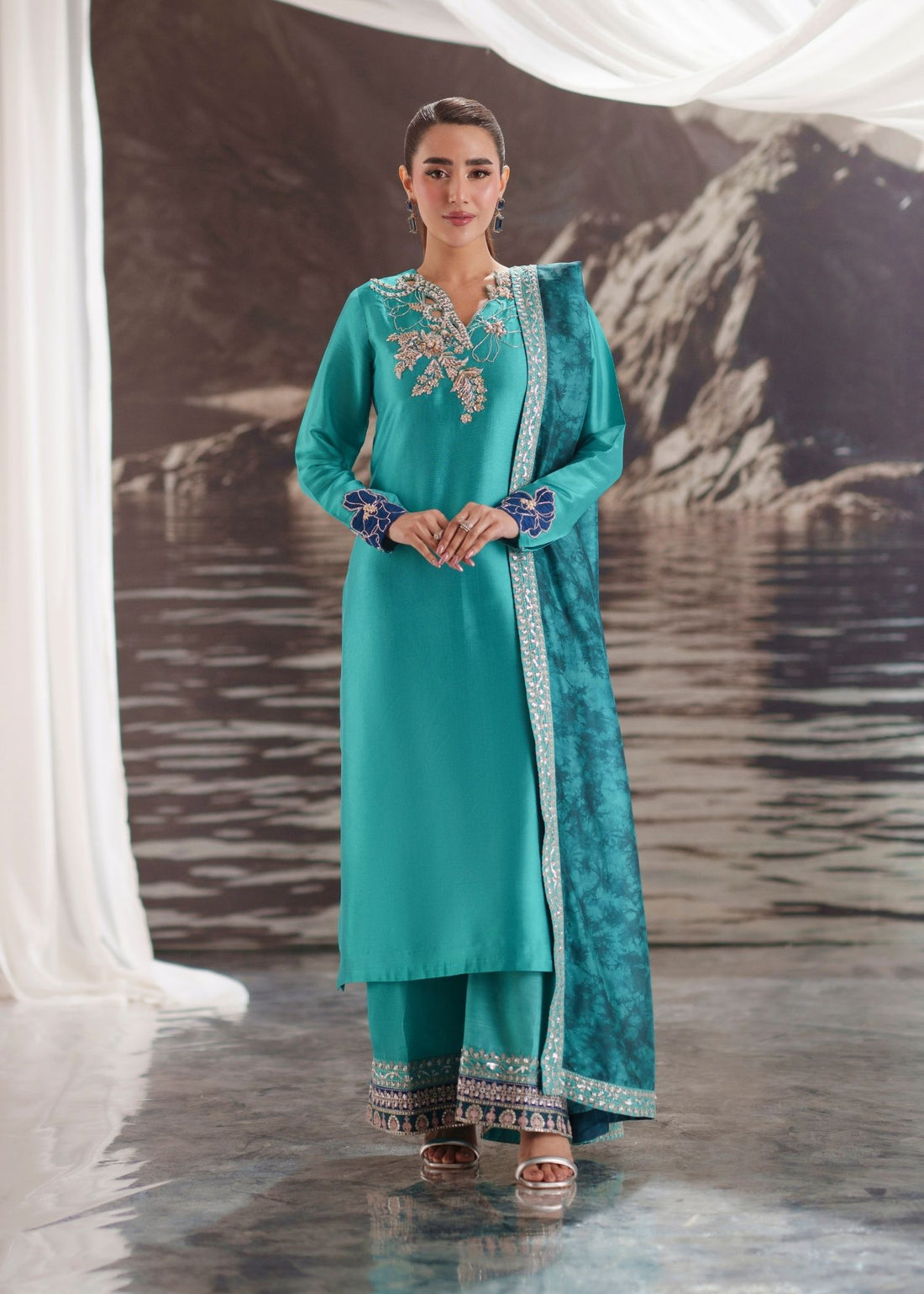 Mehak Yaqoob | Enchante Luxe Edit | Lumi