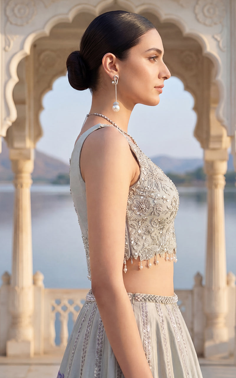 Threads and Motifs | Formal Outfits | 10597