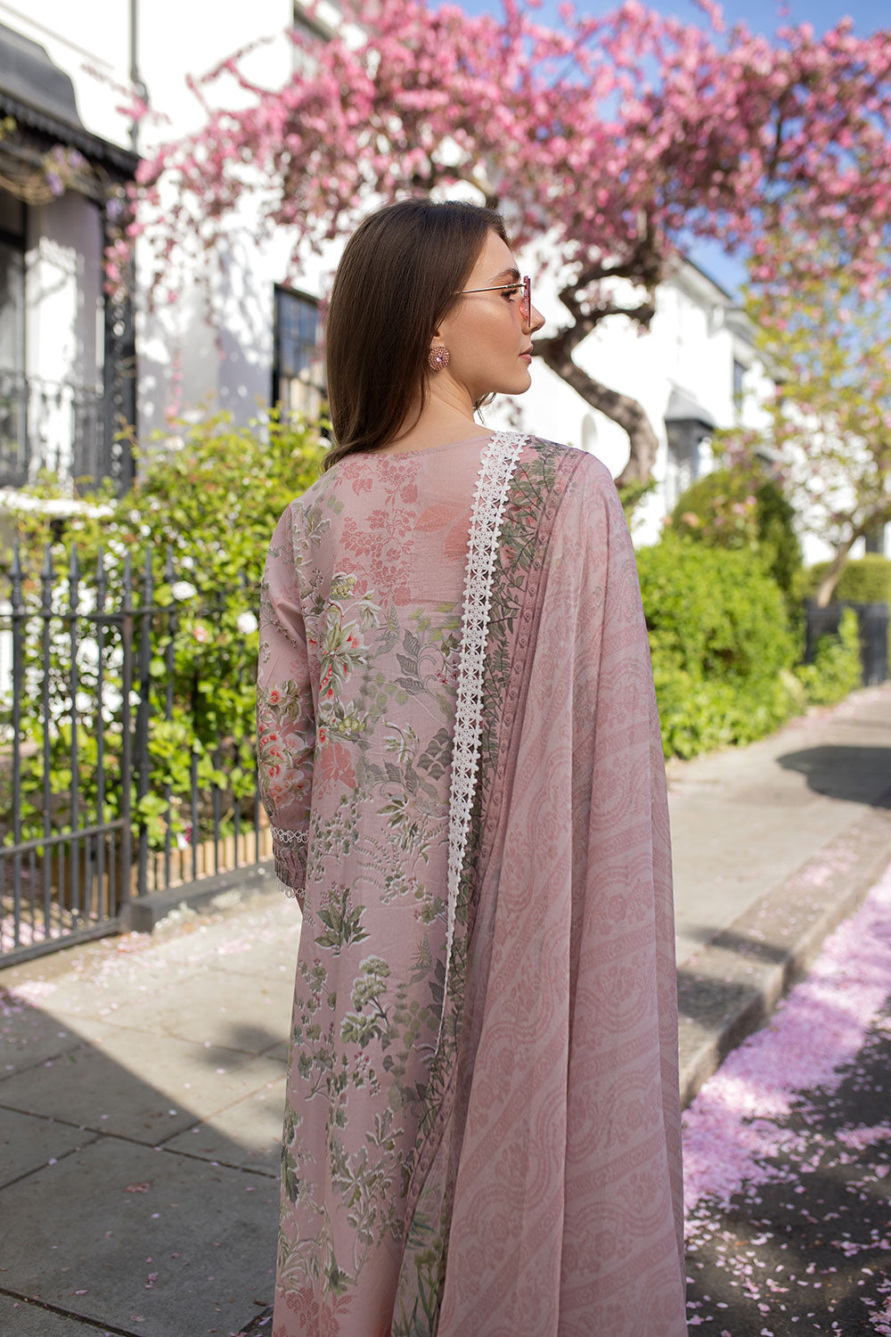 Sobia Nazir | Basics 25 | Design 5A