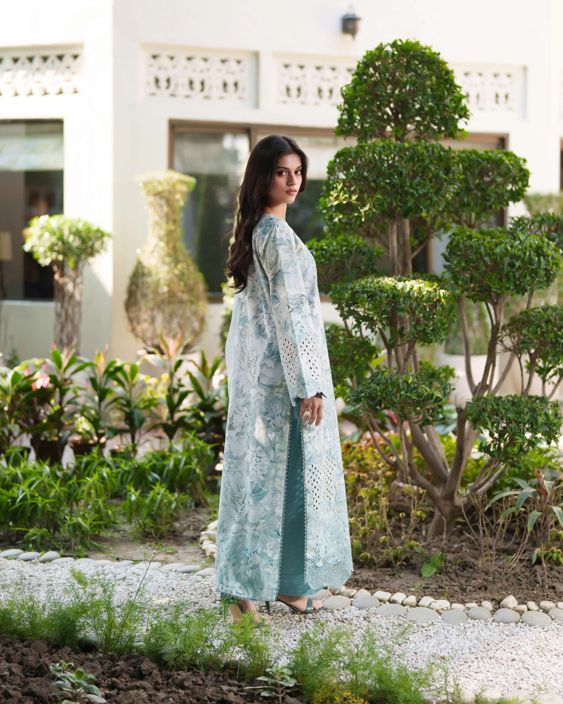 Neeshay | Printkari Luxe | CALIXA