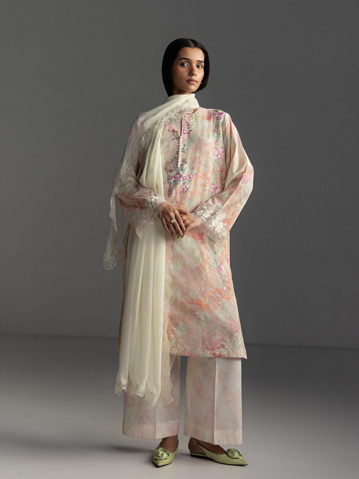 Zara Shahjahan | Coco Lawn 26 | Aira-6B