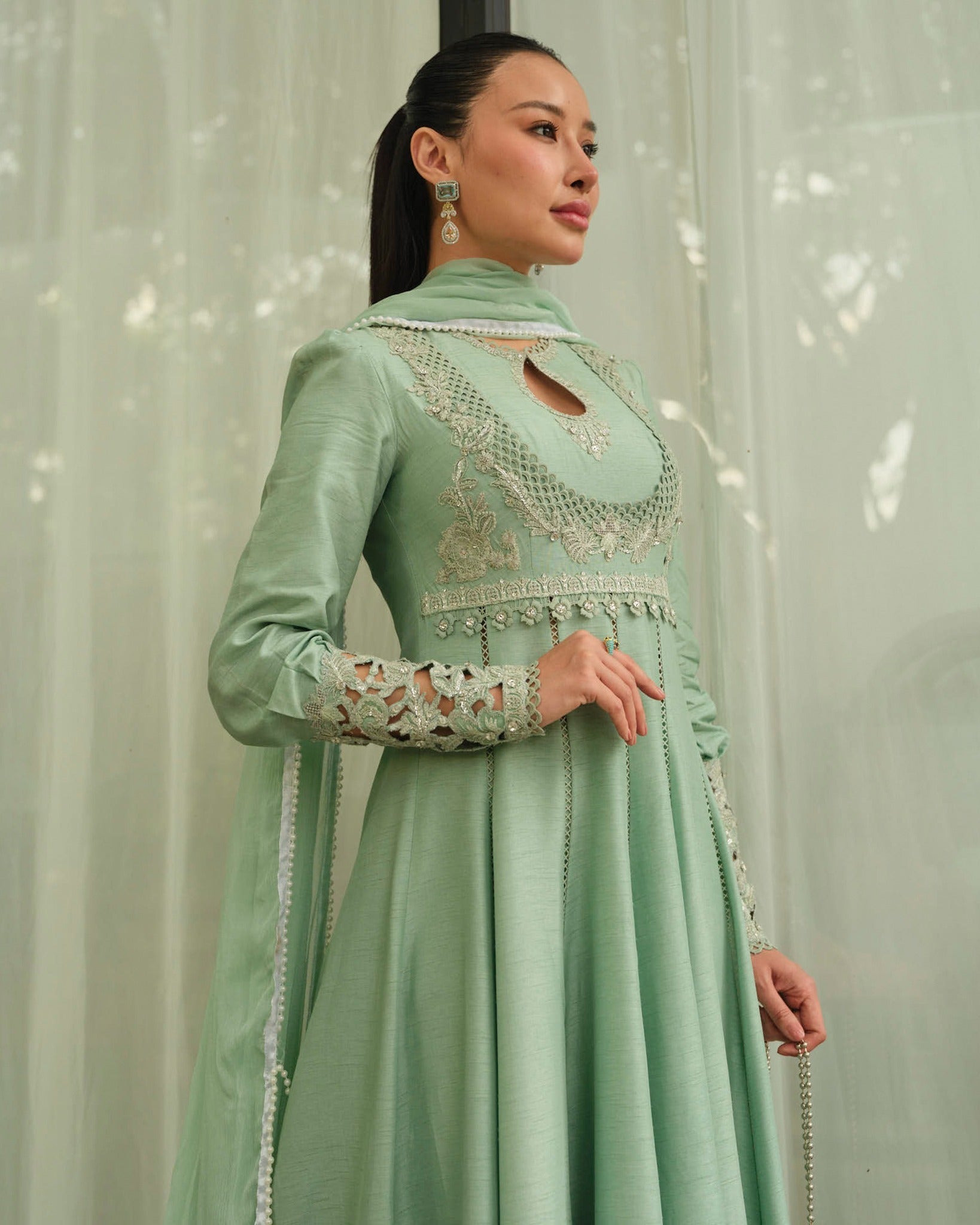 Mysie by Tahira | Wedding Formal Wears | CRAYOLA