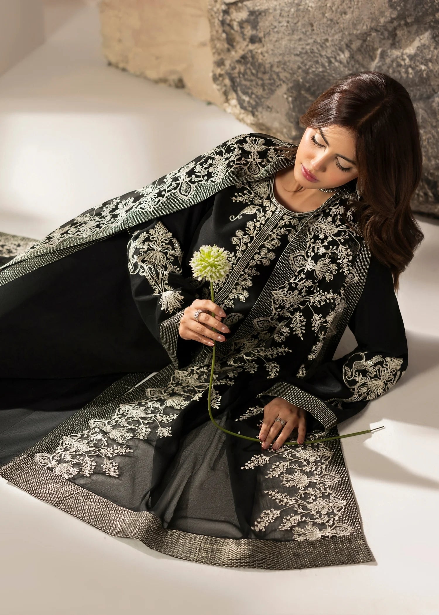 Jamnii | Silk Atelier Pret 26 | MIDNIGHT BOW