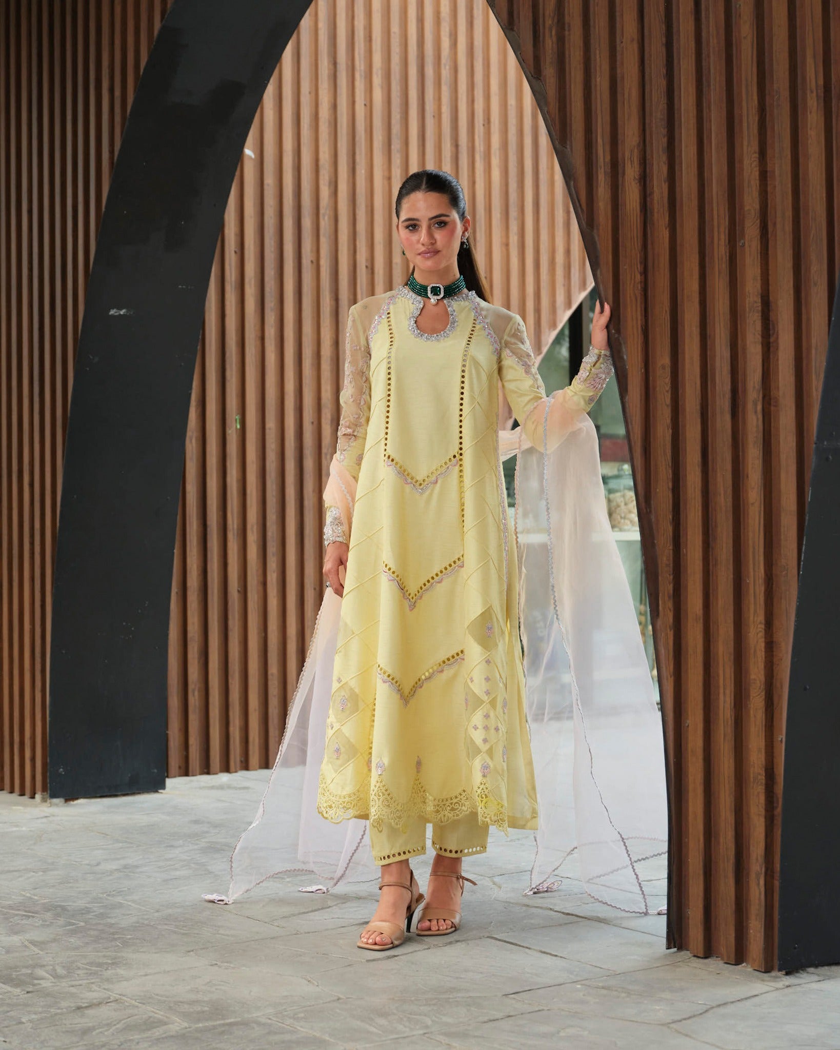 Mysie by Tahira | Wedding Formal Wears | KIARA