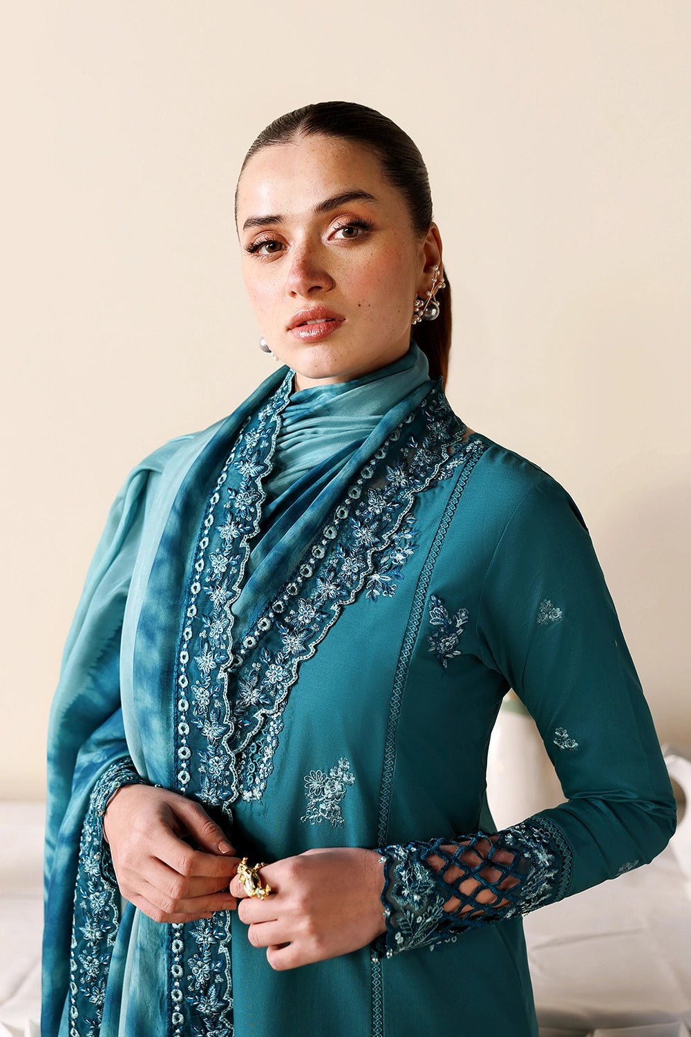 Azure | Luxury Lawn 26 | Sea Breeze