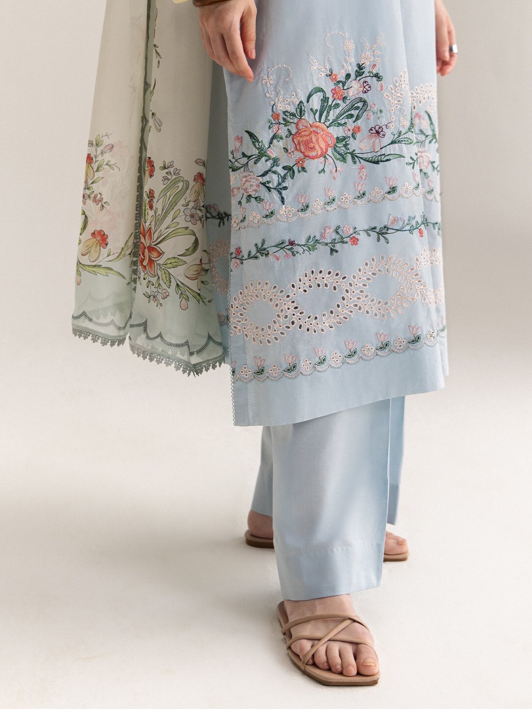 Zara Shahjahan | Coco Lawn 26 | Kian-8B