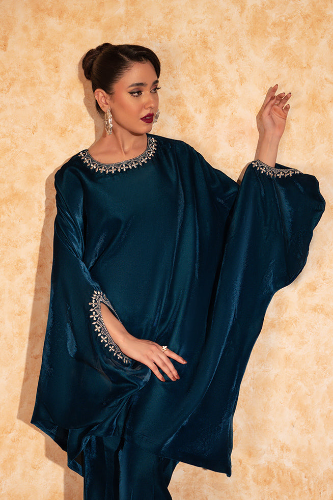 Fozia Khalid | Velvet Deck | Nina