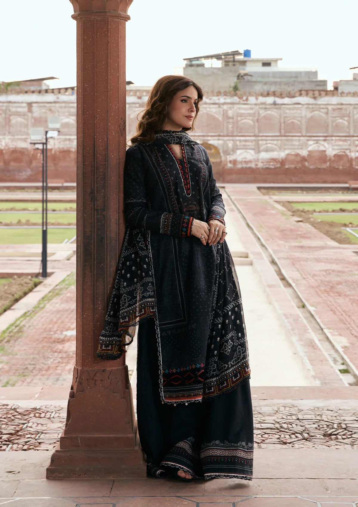 Kahf Premium | Prints Collection 26 | KPS-5A GUL-E-SIYAH