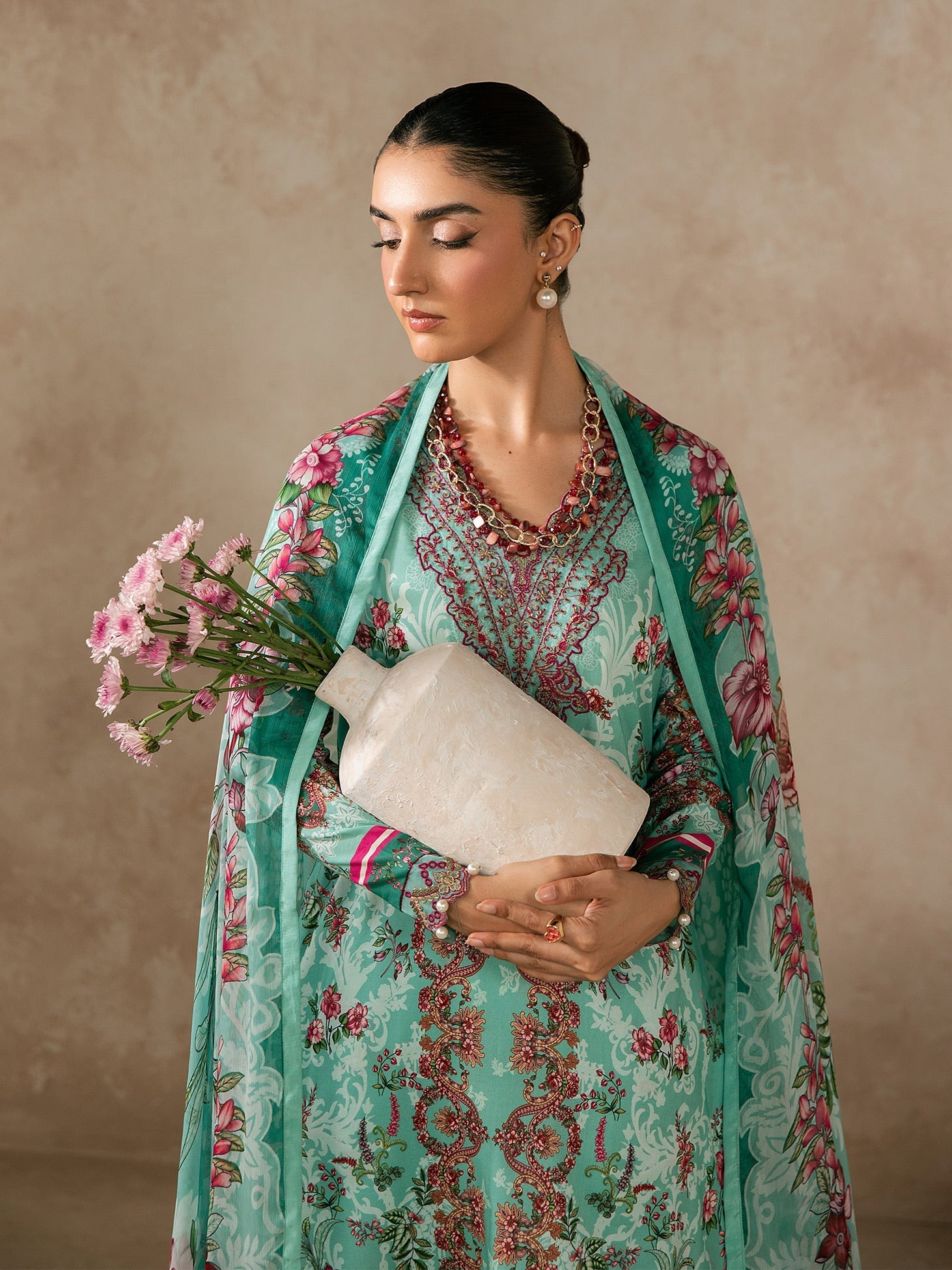 Gulaal | Syra Lawn 26 | Vaila D - 4