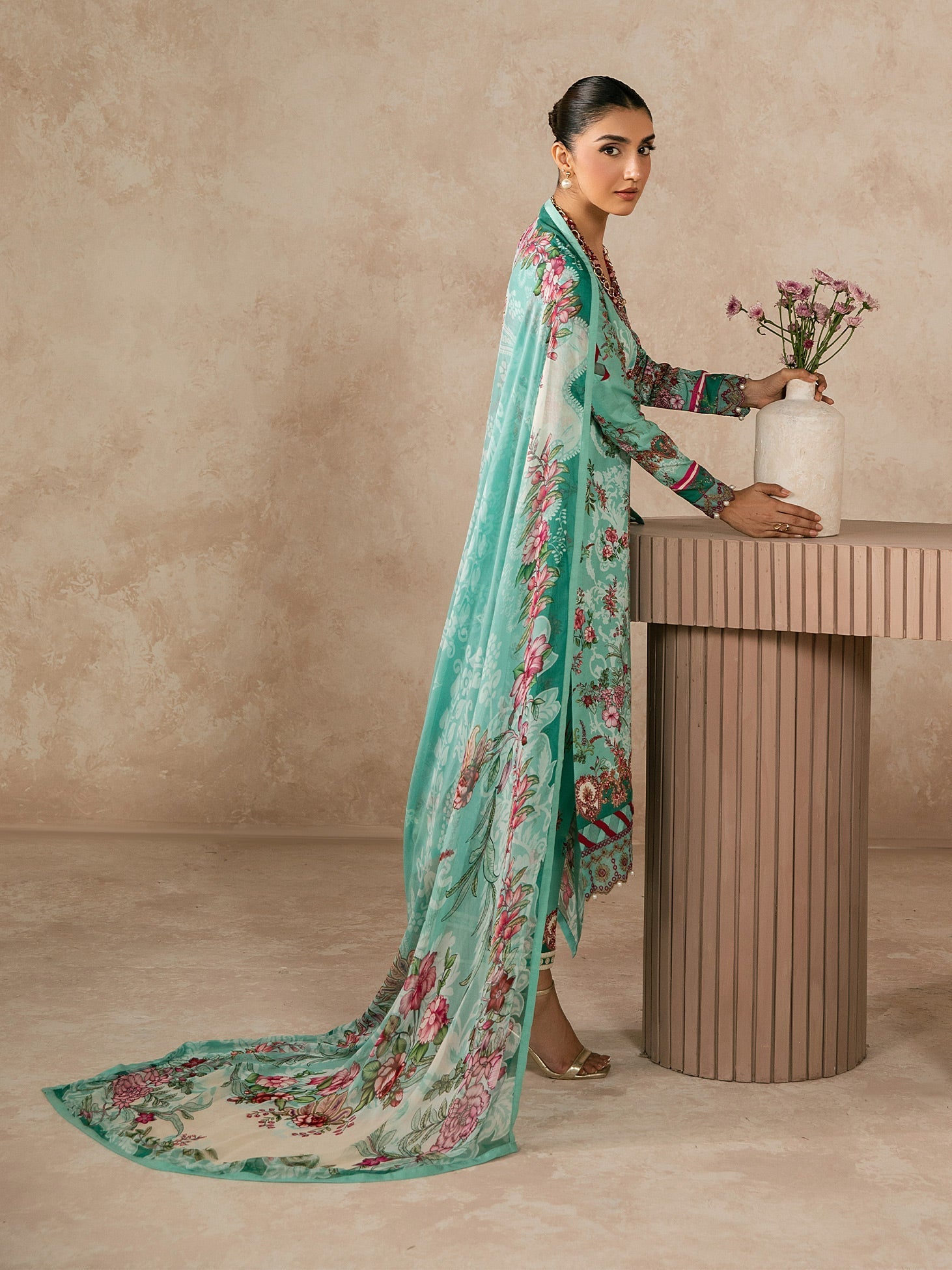 Gulaal | Syra Lawn 26 | Vaila D - 4