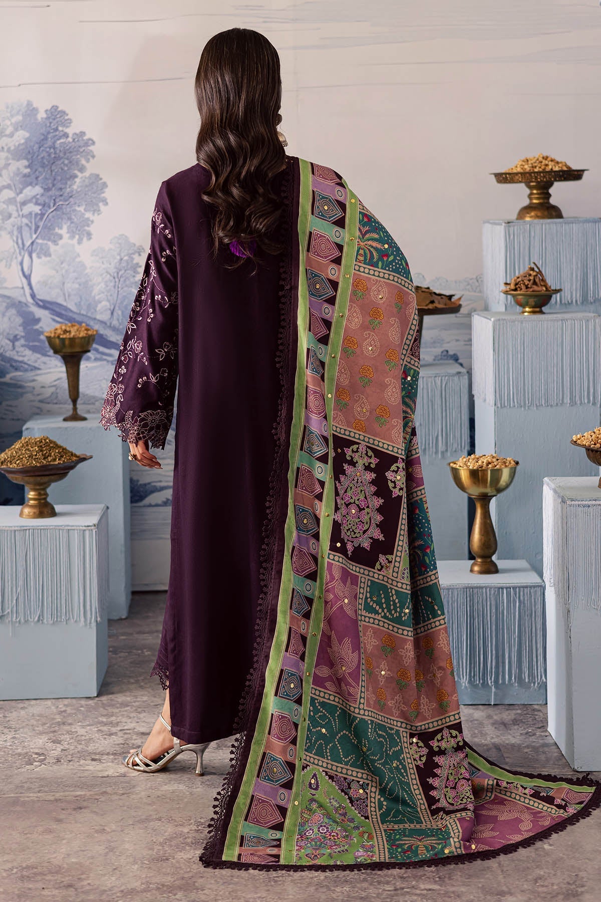 Nureh | Bazaar Luxe 25 | NE-208