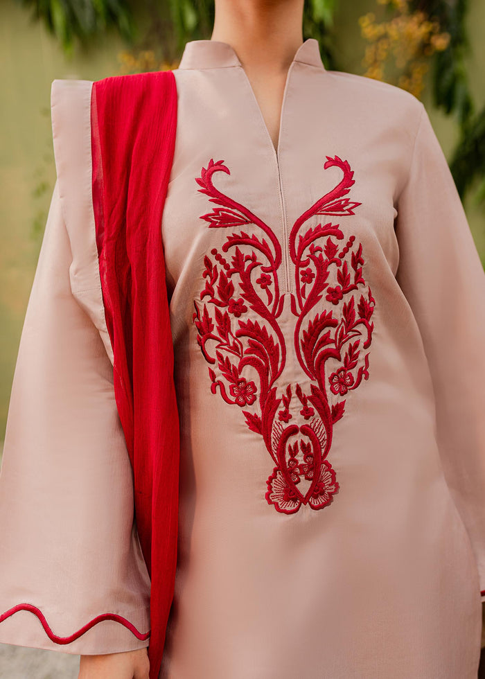 Allure | Syera Pret | DUSK