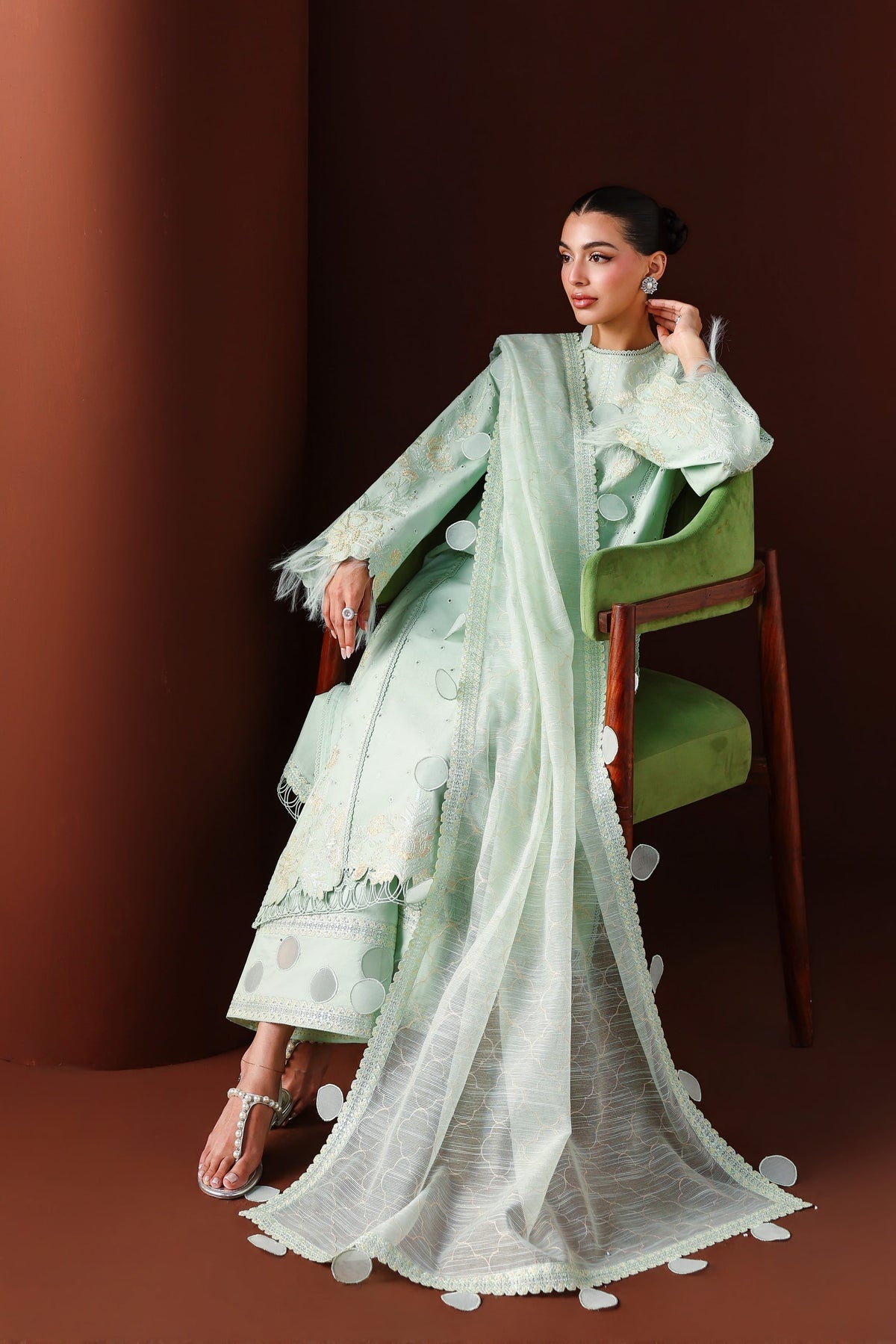 Akbar Aslam | Elan Luxury Lawn 26 | Qamari