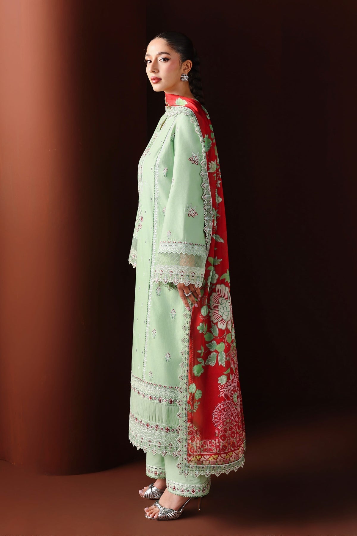 Akbar Aslam | Elan Luxury Lawn 26 | Almira