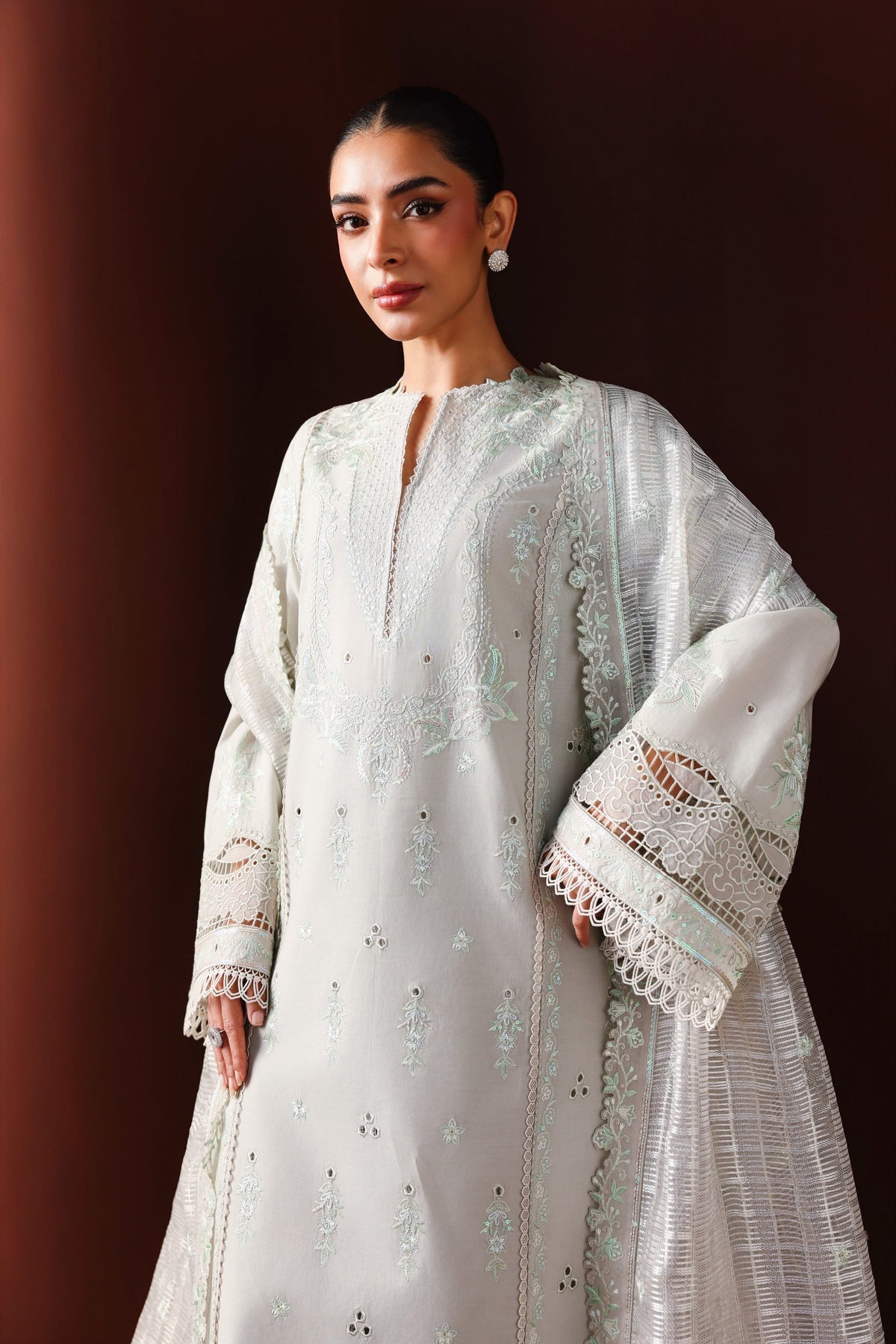 Akbar Aslam | Elan Luxury Lawn 26 | Rumana