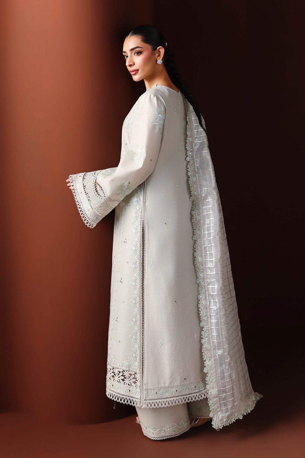 Akbar Aslam | Elan Luxury Lawn 26 | Rumana