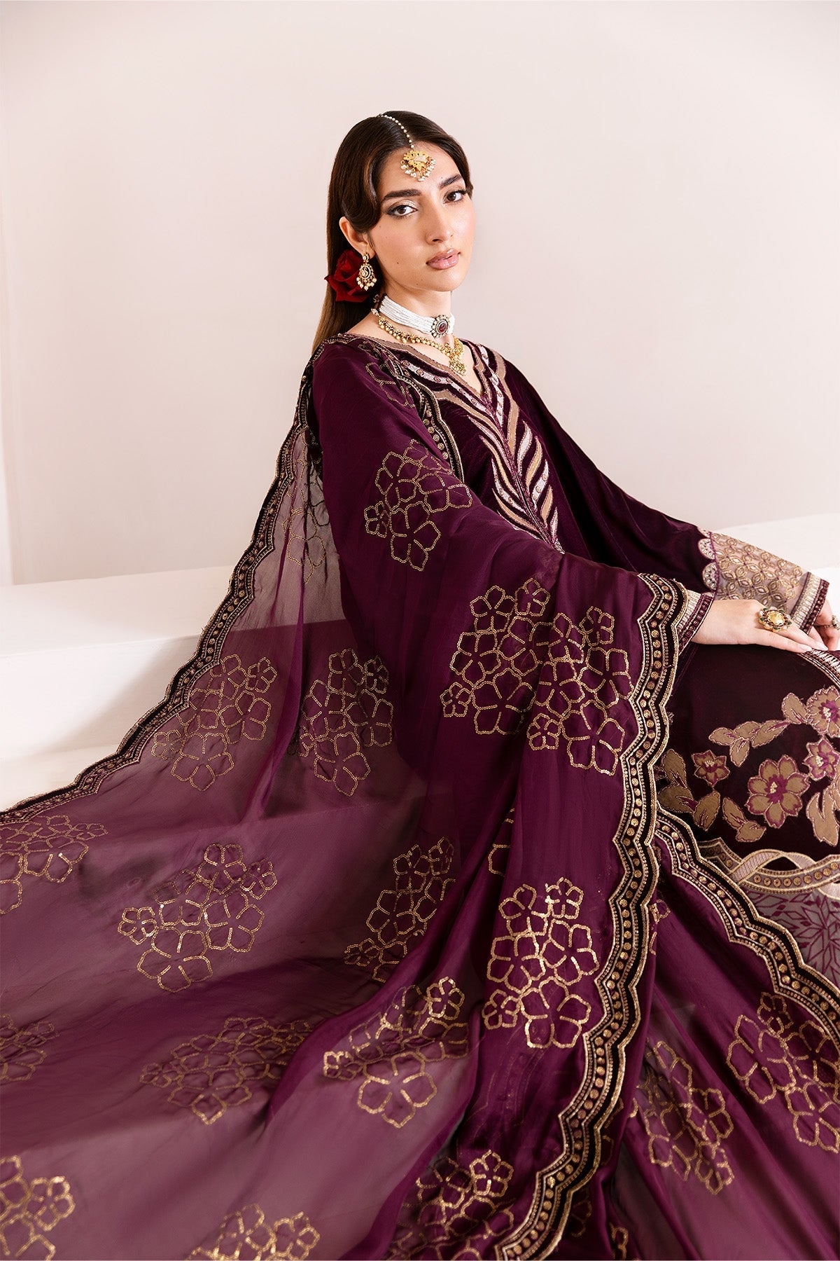 Alizeh | Makhmal Luxury Velvet Edit | Mehree