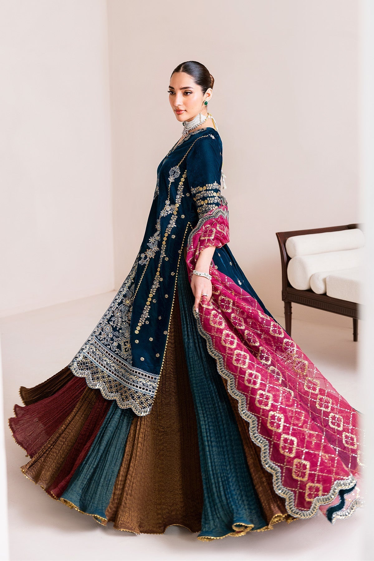 Alizeh | Makhmal Luxury Velvet Edit | Mehroob