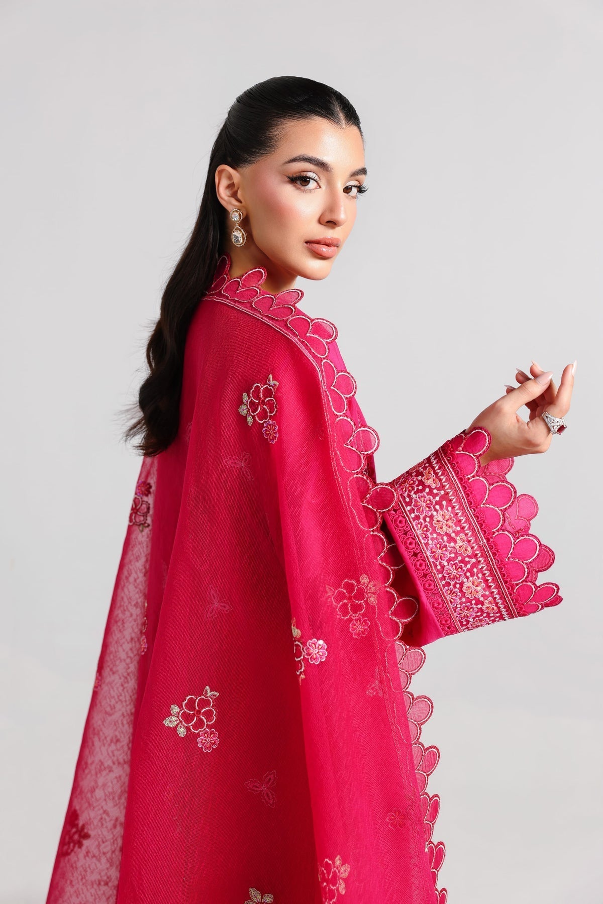 Akbar Aslam | Elan Luxury Lawn 26 | Raniya