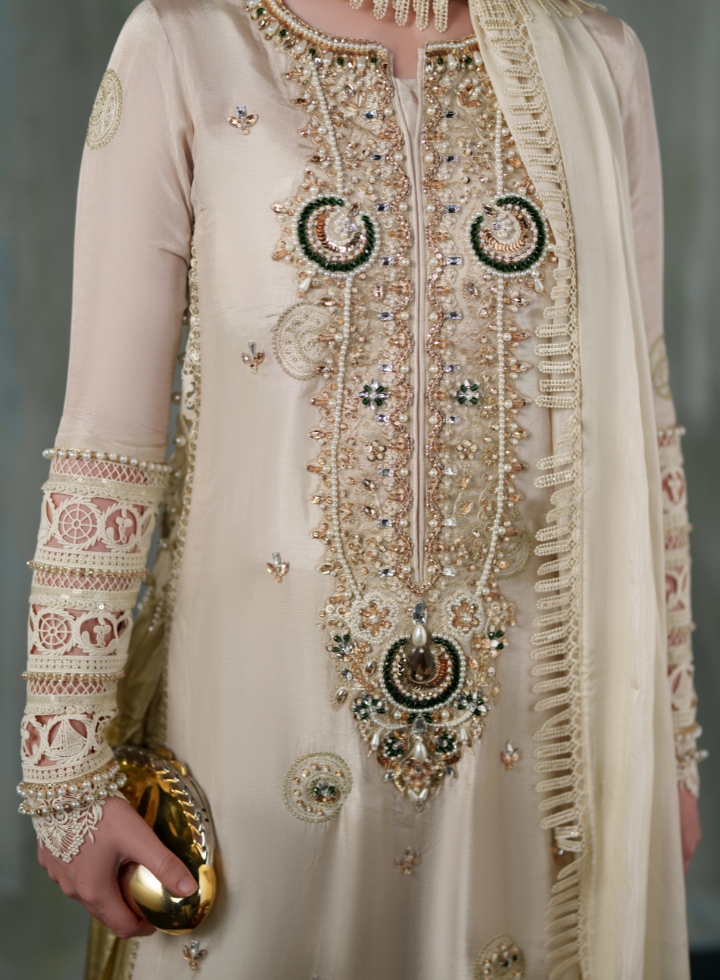 Vasal | Elys Festive Edit 26 | Ivory Gem