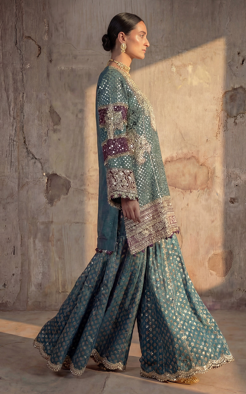Threads and Motifs | Formal Outfits | 10576