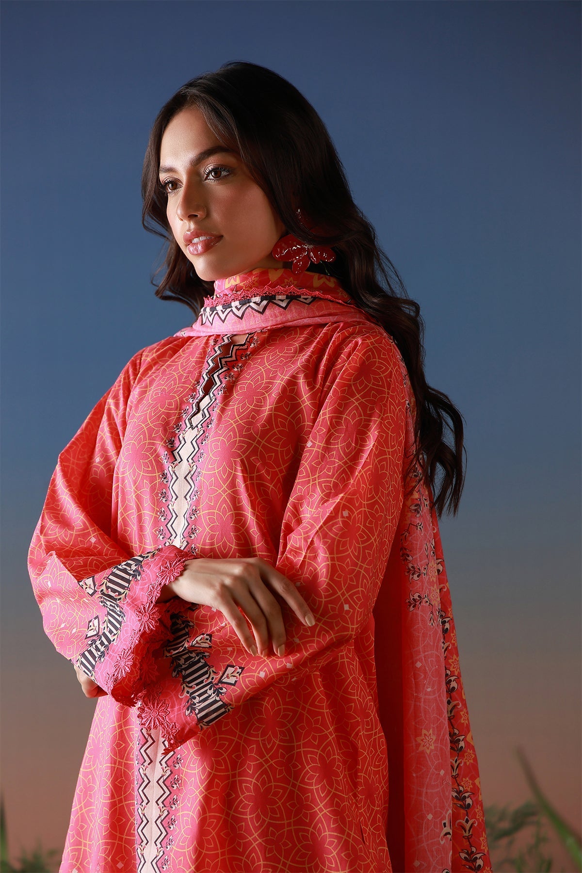 Sahar | Mirha Casual Pret | Scarlet Tapestry