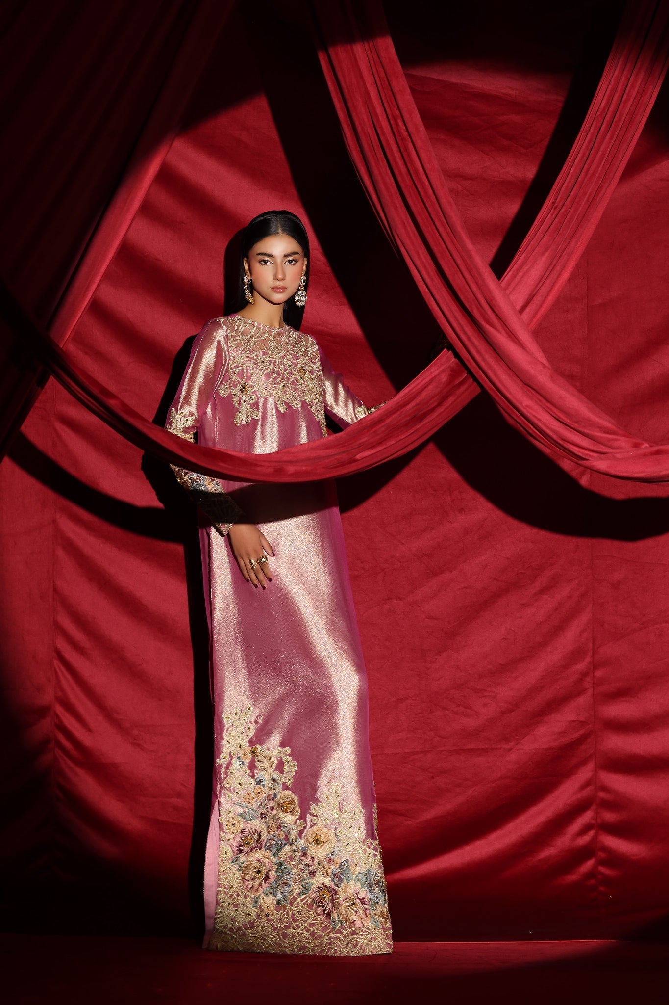 Musferah Saad | The Glamorous | Valentina