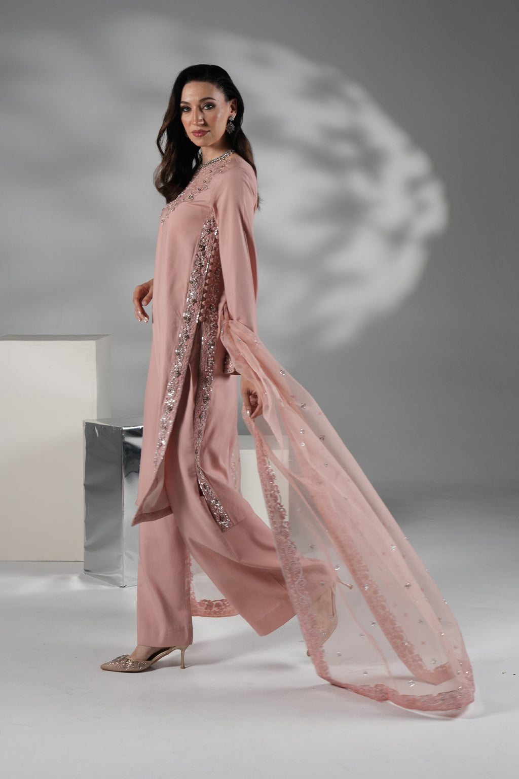 Amave | Oro Luxury Wear | AM-05
