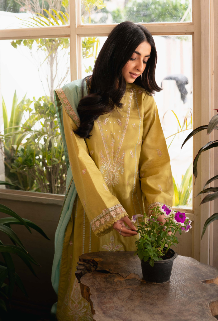 Humdum | Mirha Lawn 25 | Mirha - D04