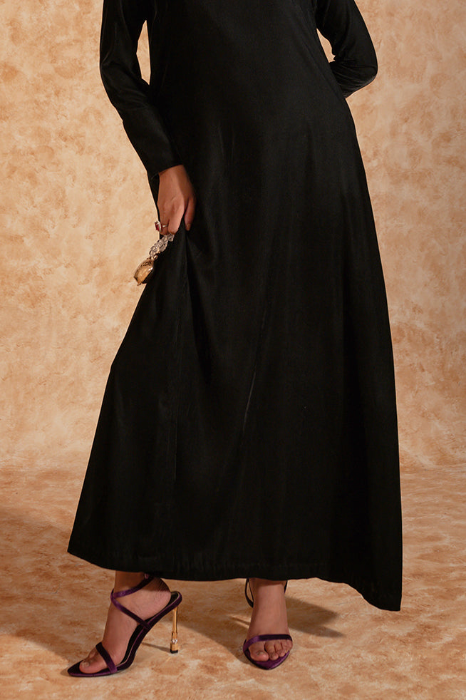 Fozia Khalid | Velvet Deck | Shadow